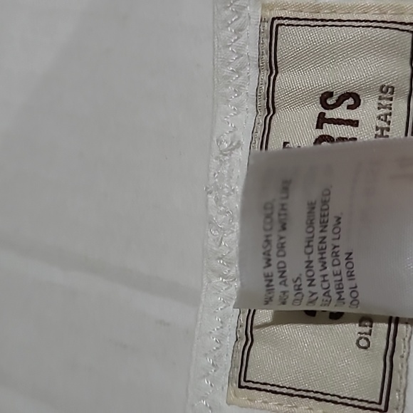 Old Navy low rise shorts - Picture 9 of 11